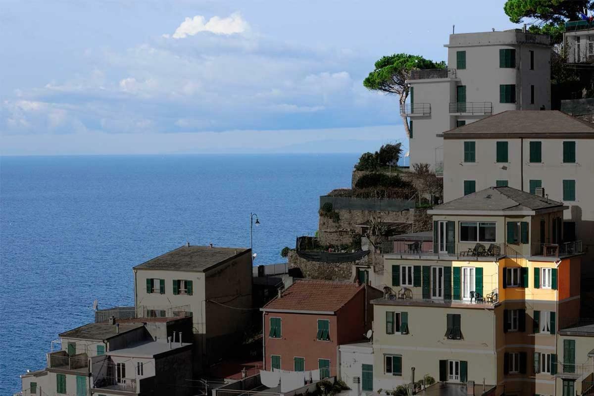 ホテル La Baia Di Rio リオマッジョーレ エクステリア 写真